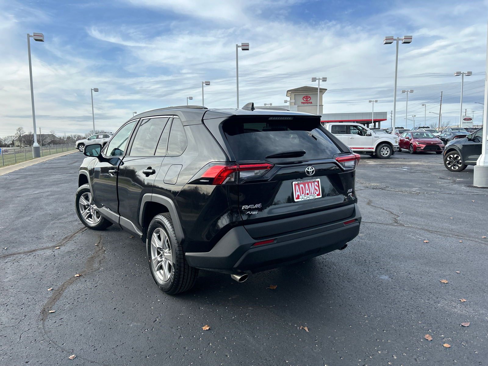 2023 Toyota RAV4 XLE 7