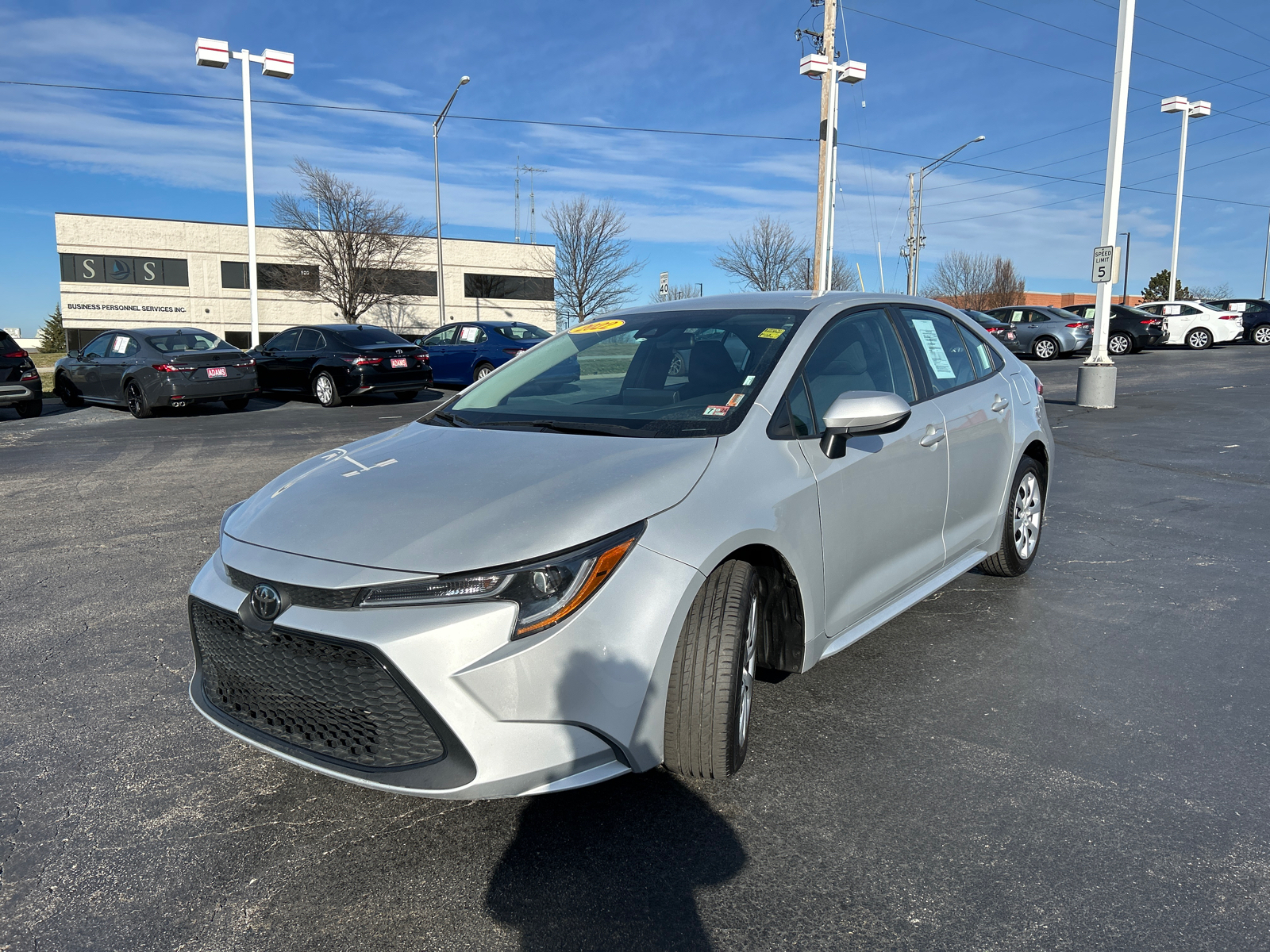 2022 Toyota Corolla LE 4