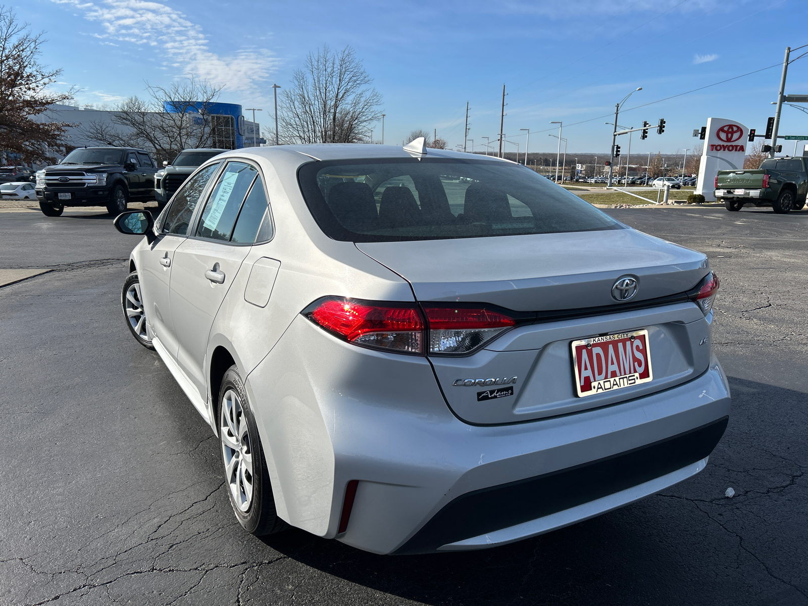 2022 Toyota Corolla LE 7