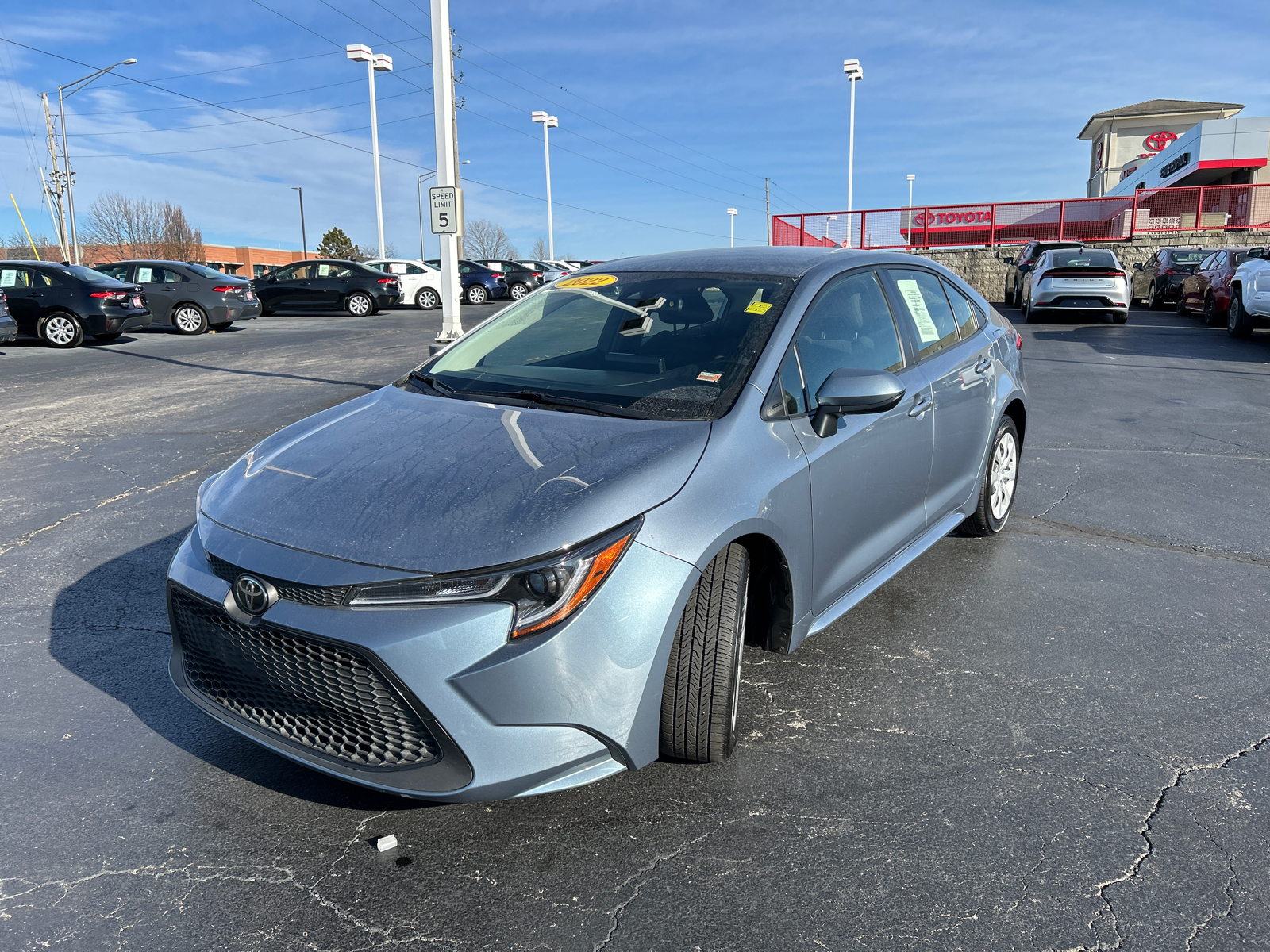 2022 Toyota Corolla LE 4