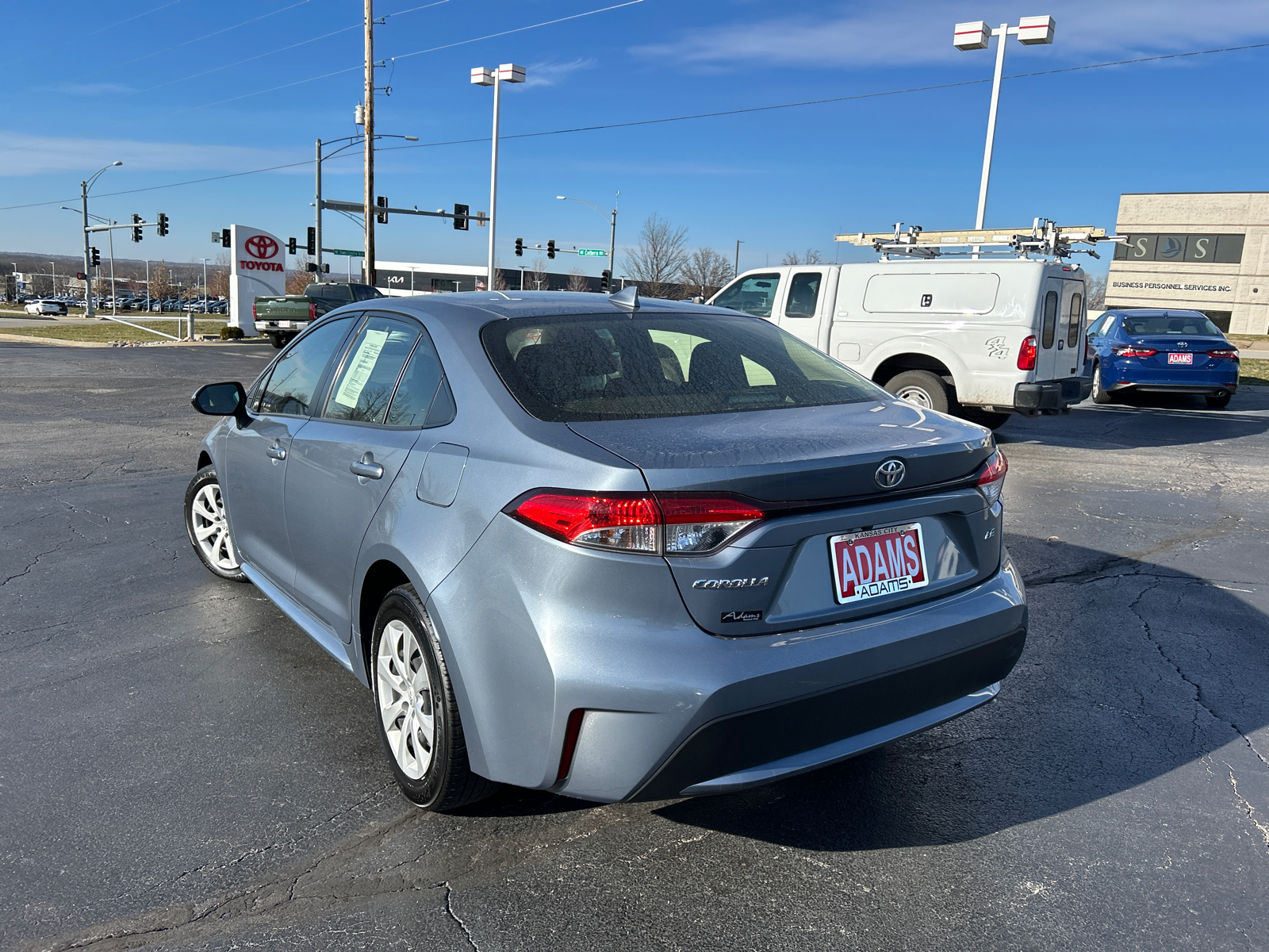 2022 Toyota Corolla LE 7