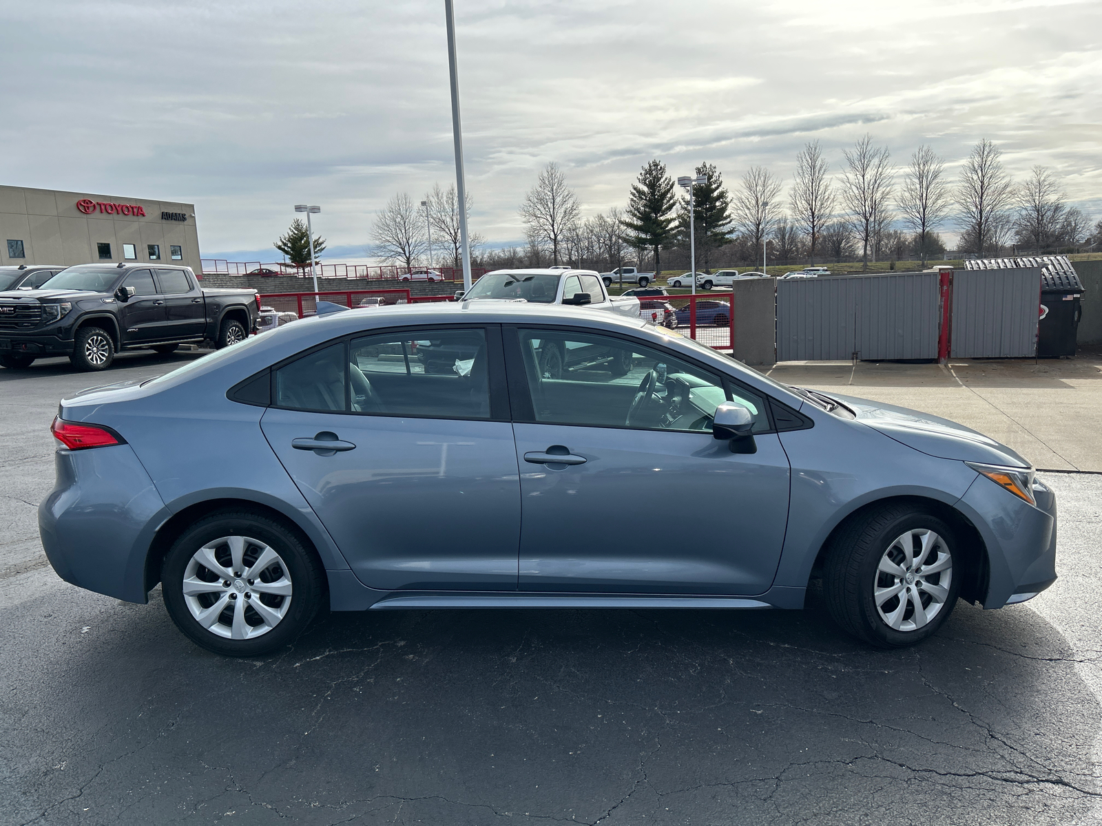 2022 Toyota Corolla LE 10