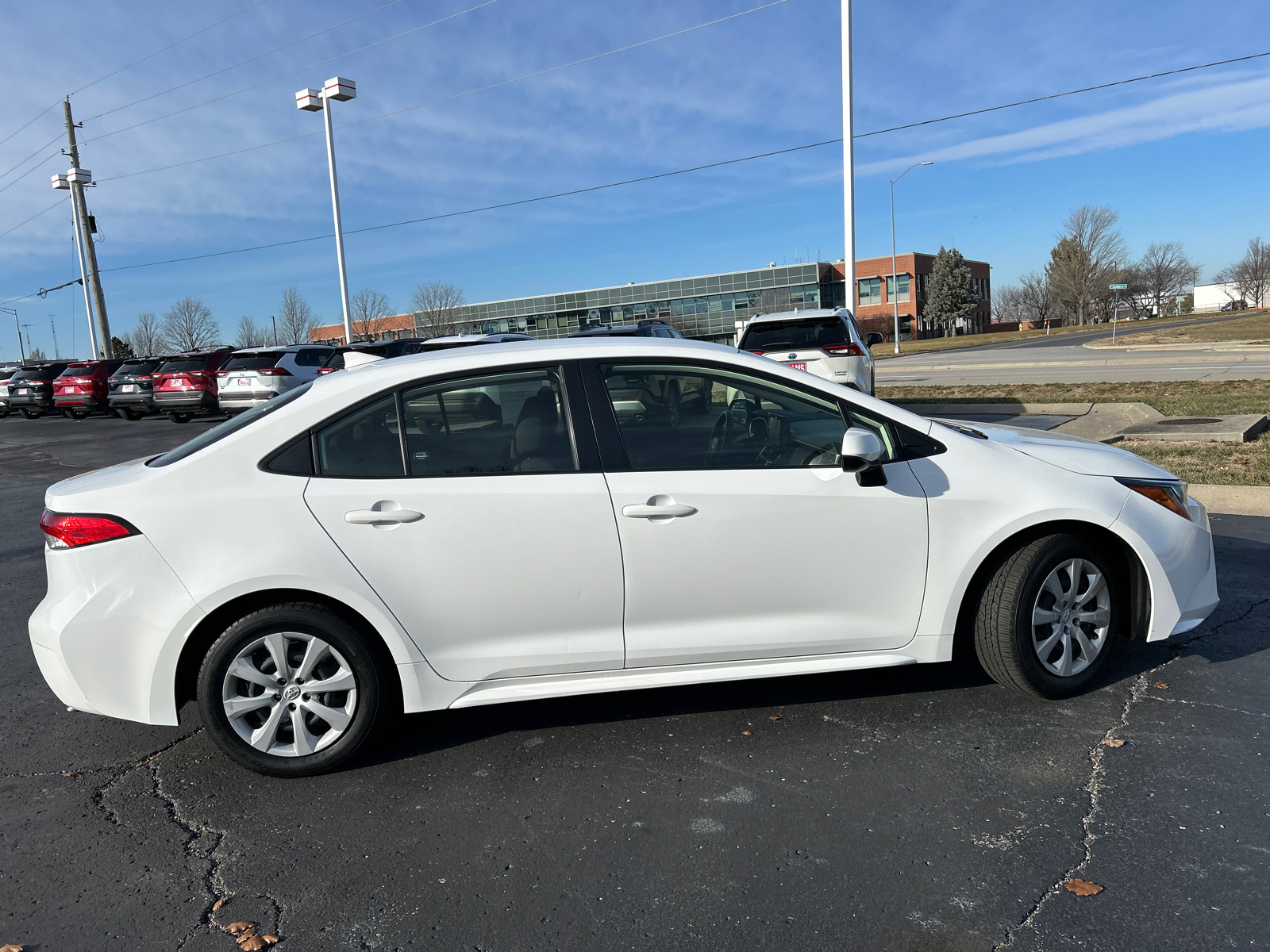 2022 Toyota Corolla LE 10