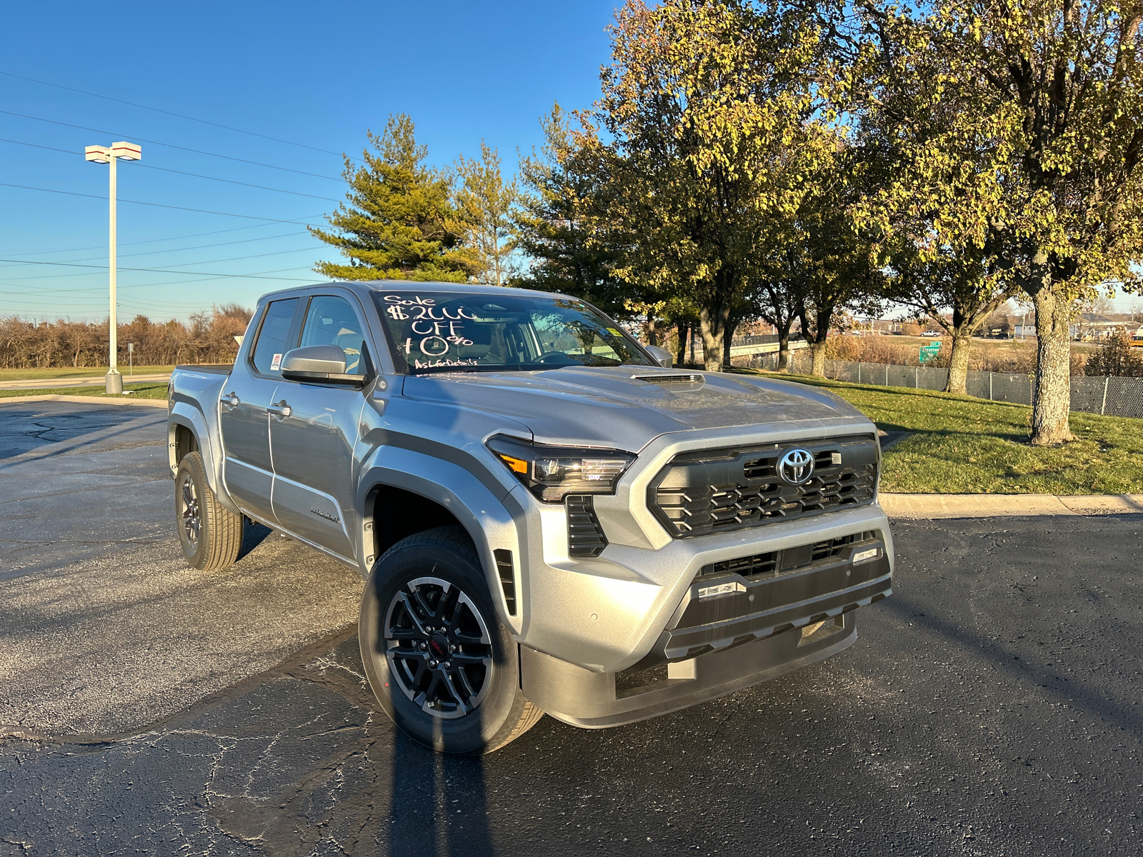 2024 Toyota Tacoma 4WD TRD Sport 2