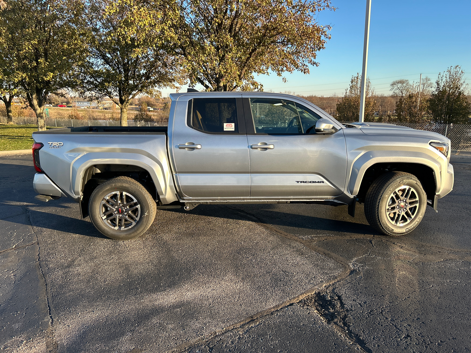 2024 Toyota Tacoma 4WD TRD Sport 10