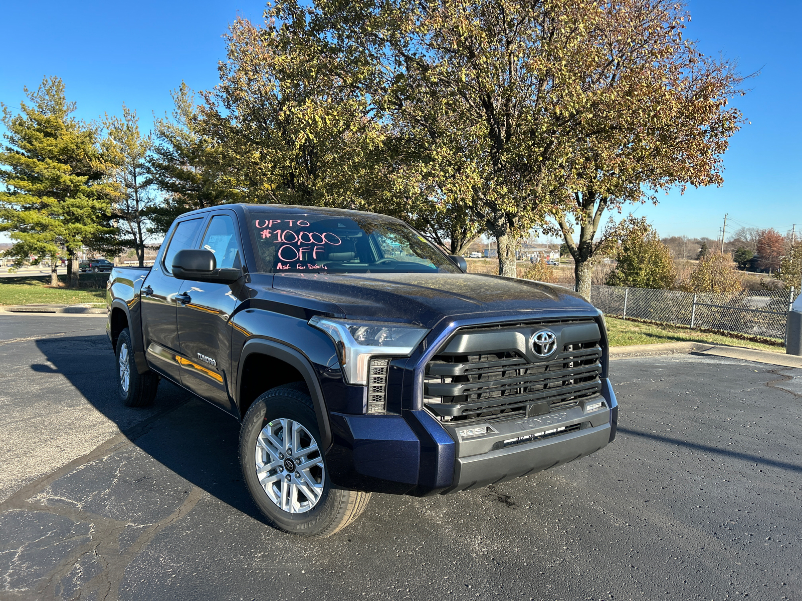 2025 Toyota Tundra 4WD SR5 2