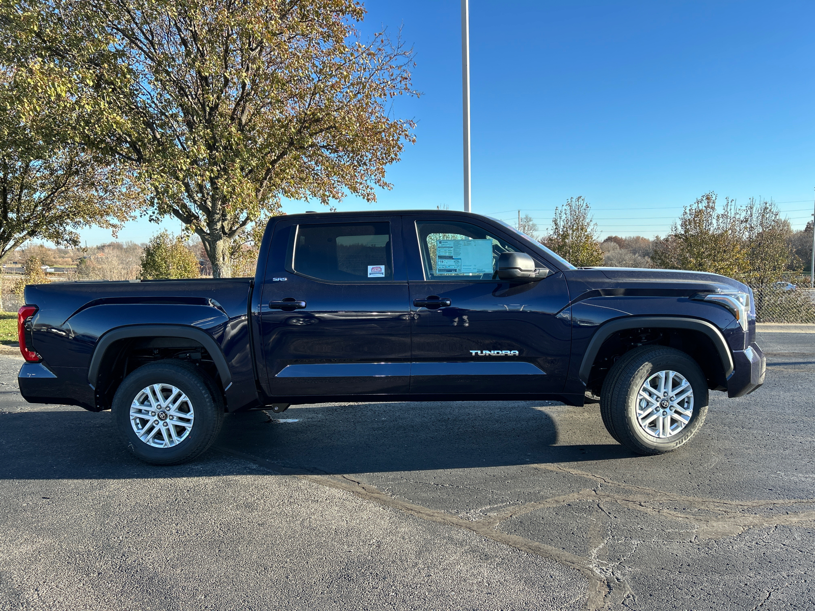 2025 Toyota Tundra 4WD SR5 10