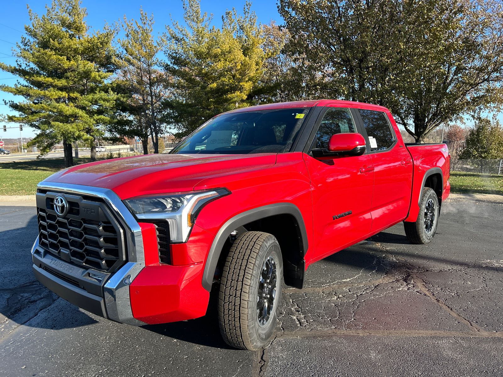 2025 Toyota Tundra 4WD SR5 4