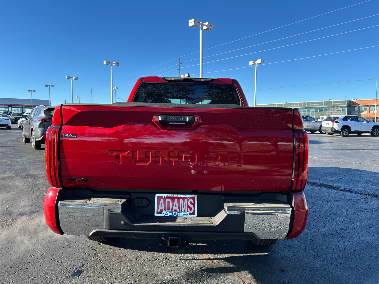 2025 Toyota Tundra 4WD SR5 8