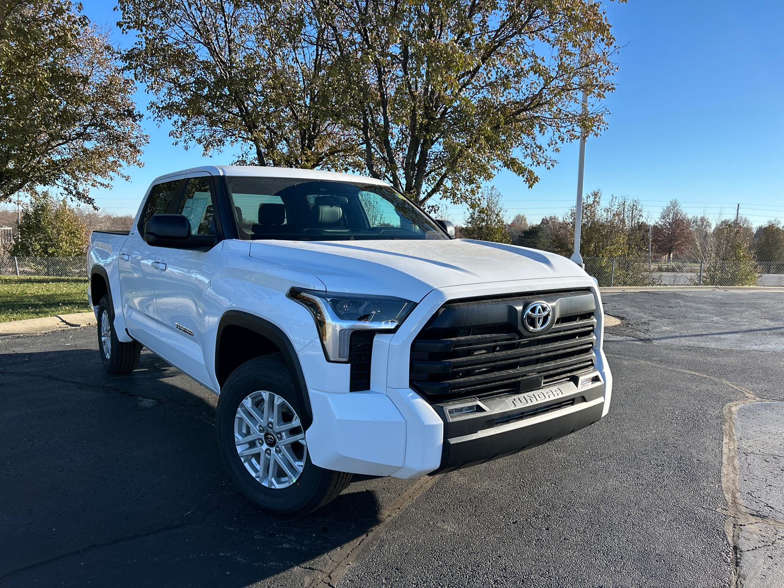 2025 Toyota Tundra 4WD SR5 2