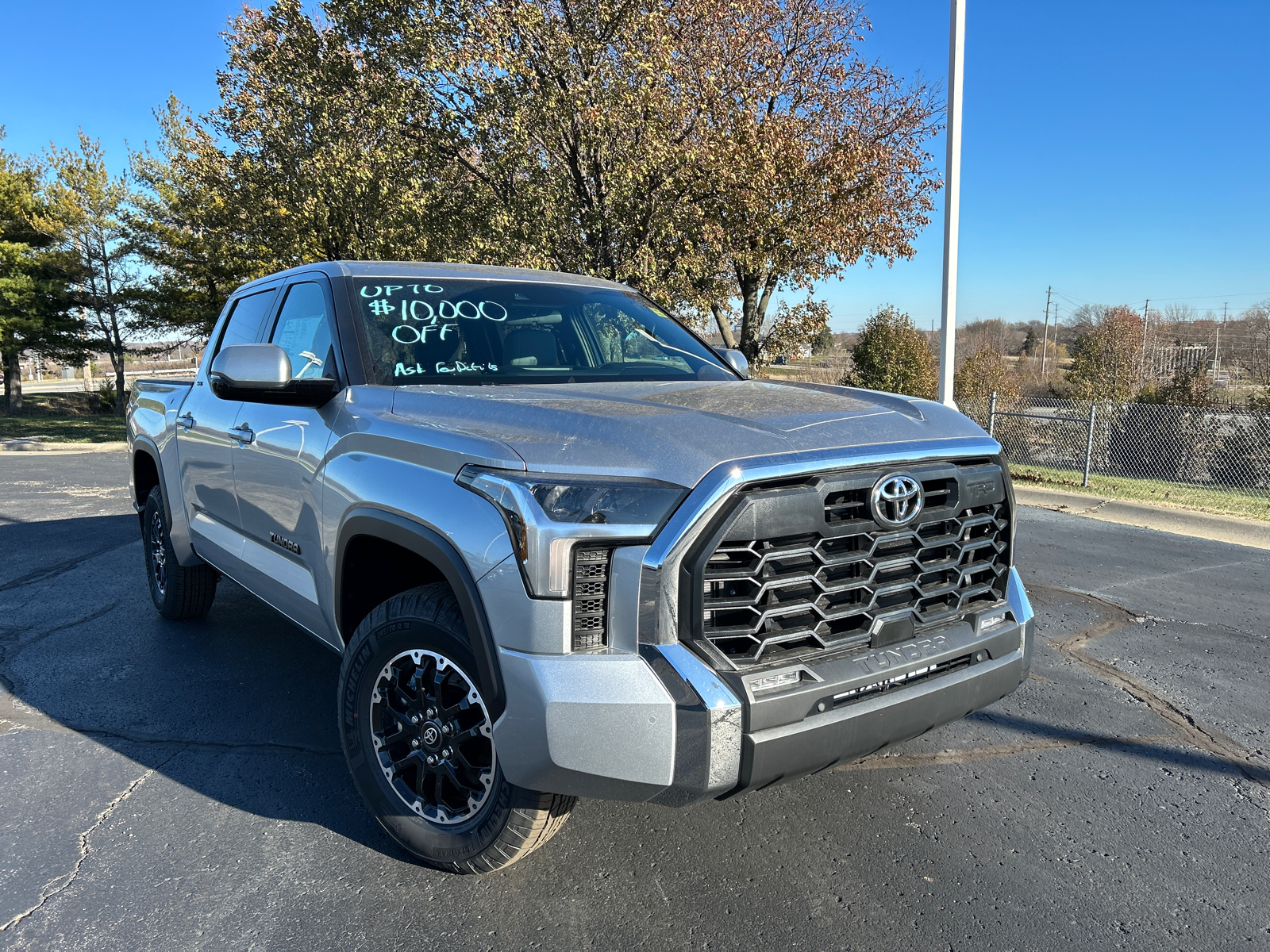 2025 Toyota Tundra 4WD SR5 2