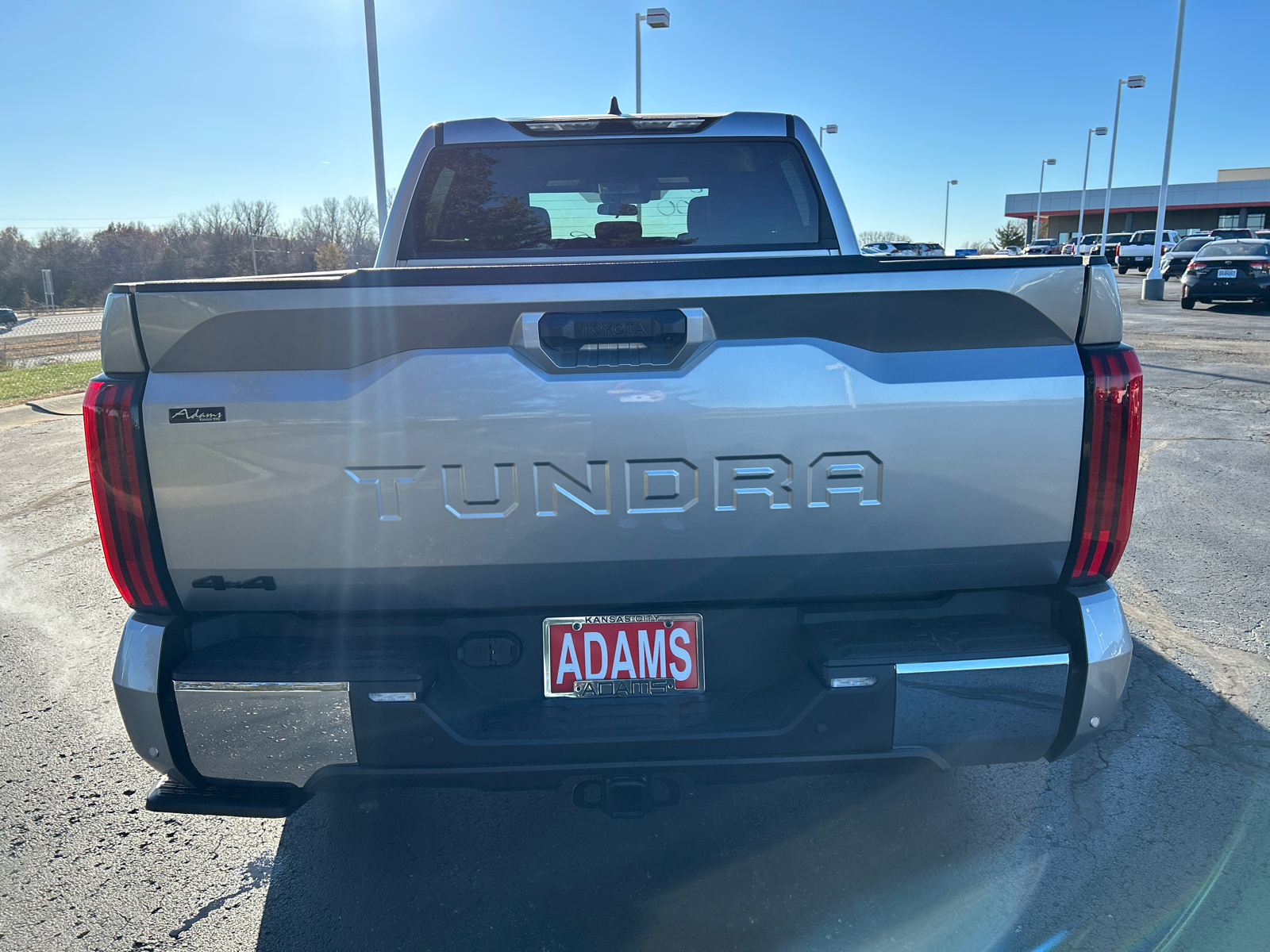 2025 Toyota Tundra 4WD SR5 8