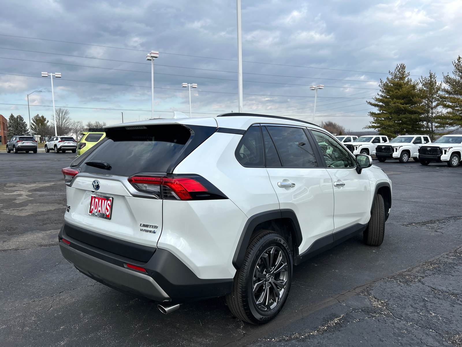 2023 Toyota RAV4 Hybrid Limited 9