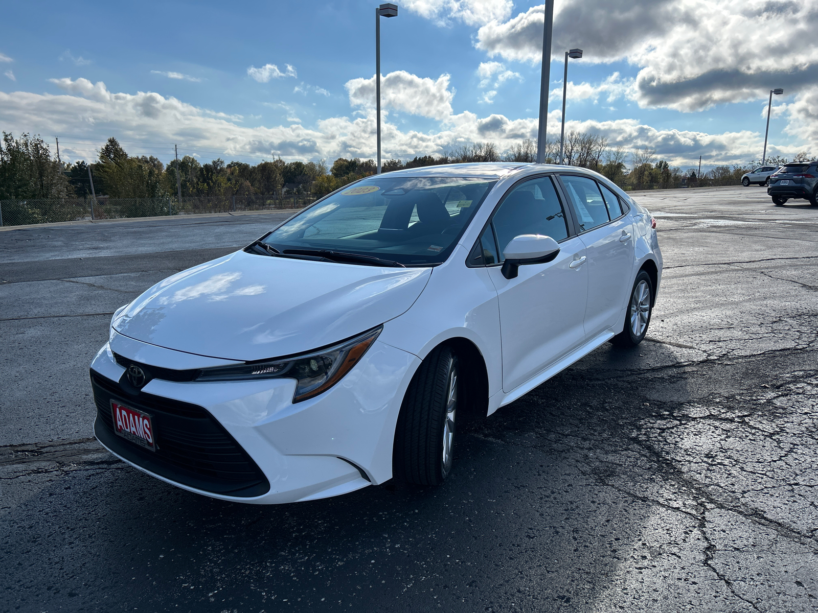 2023 Toyota Corolla LE 4