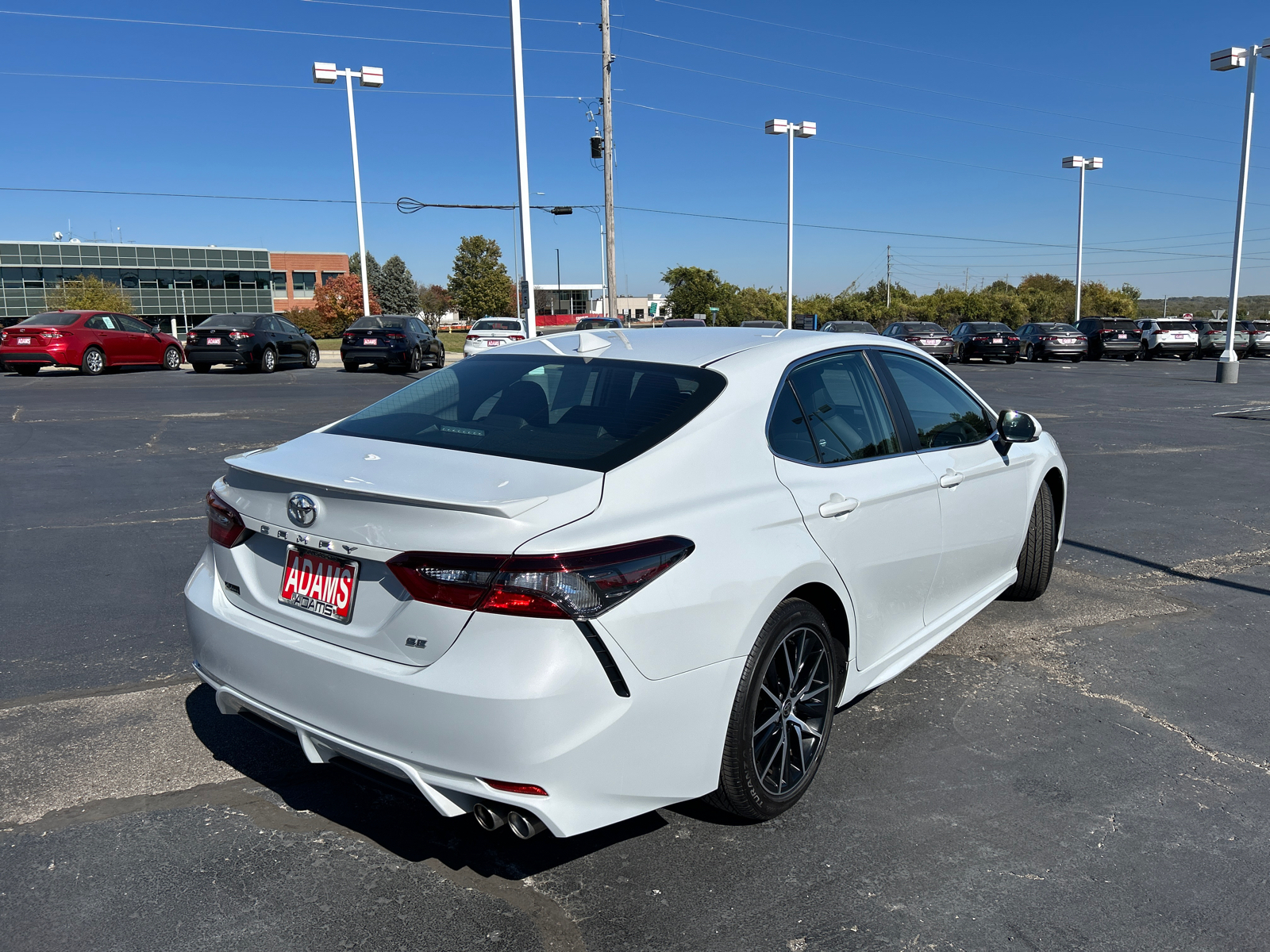 2024 Toyota Camry SE 9