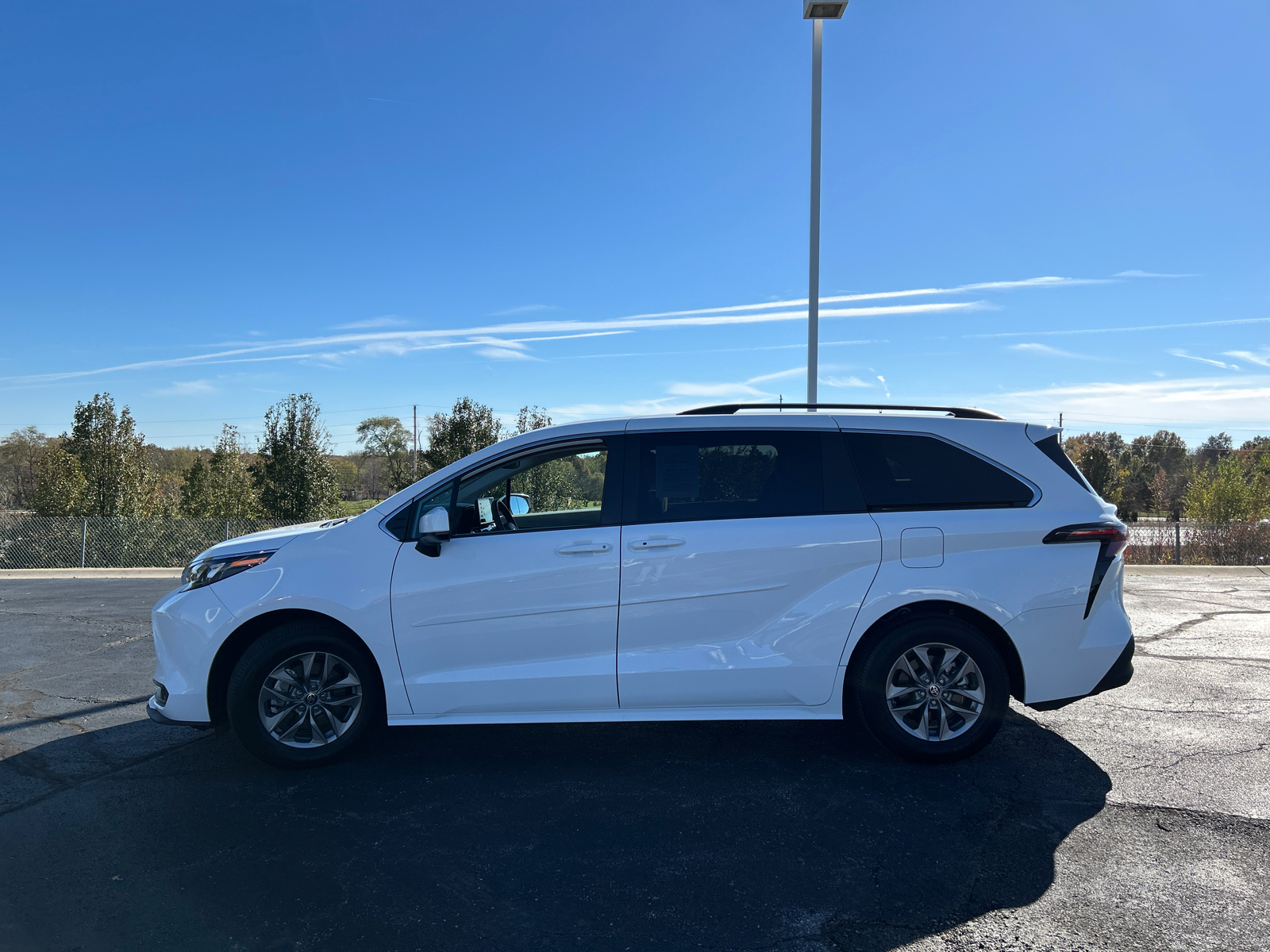 2024 Toyota Sienna LE 5