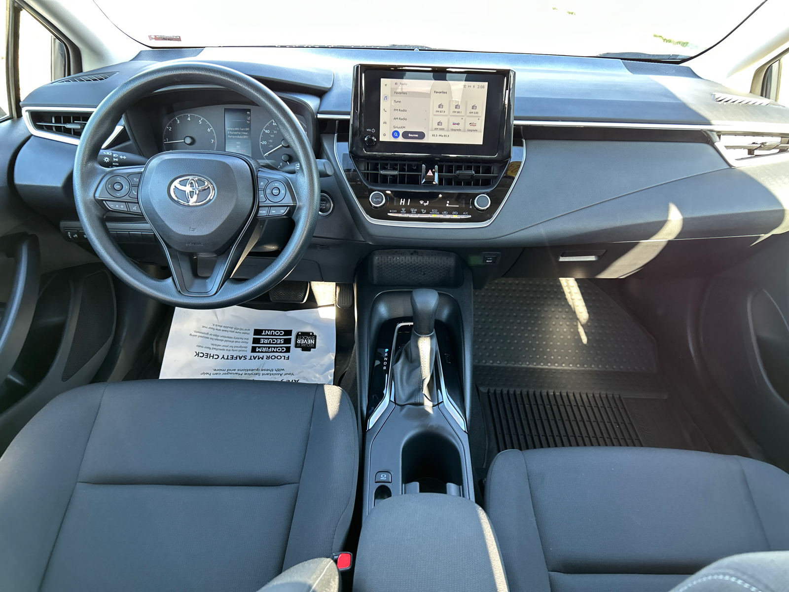 2024 Toyota Corolla LE 27