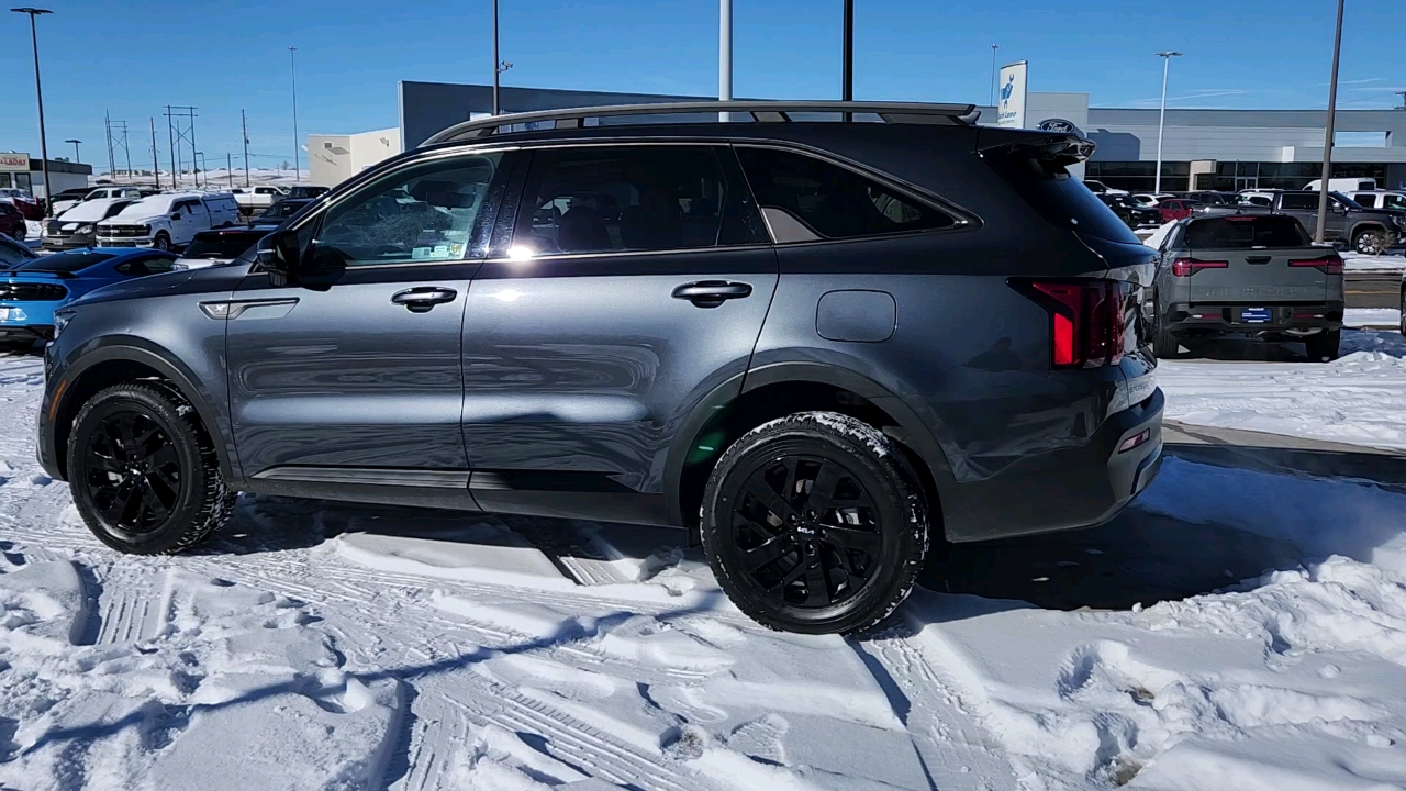 2023 Kia Sorento X-Line S 2