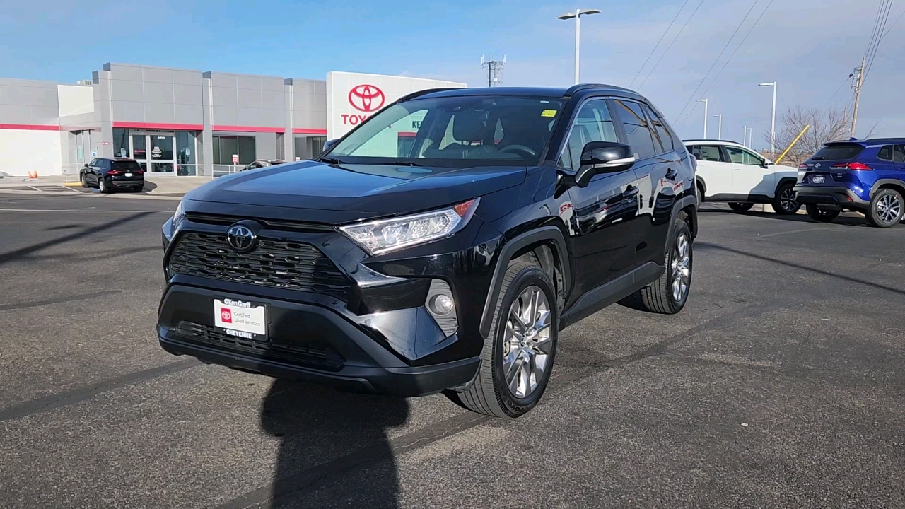 2021 Toyota RAV4 XLE Premium 1