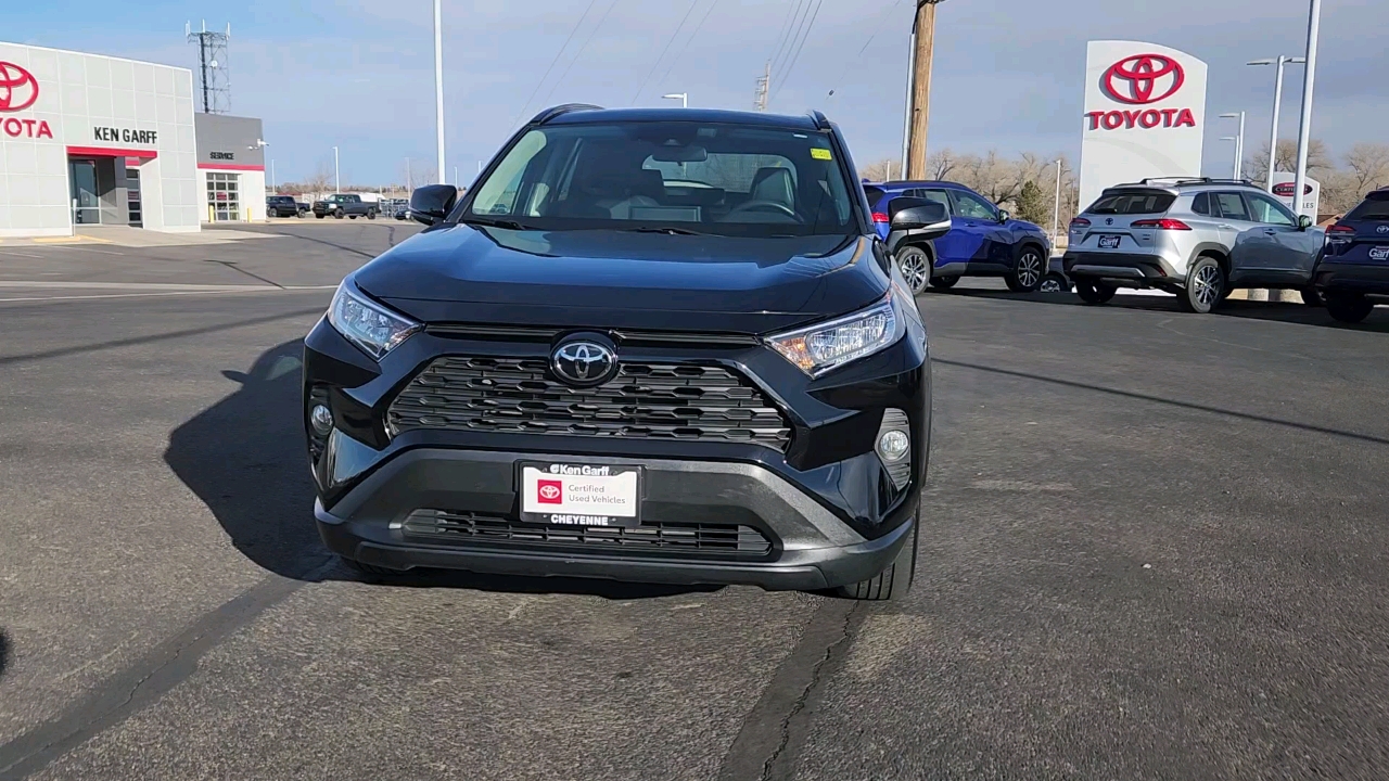 2021 Toyota RAV4 XLE Premium 8