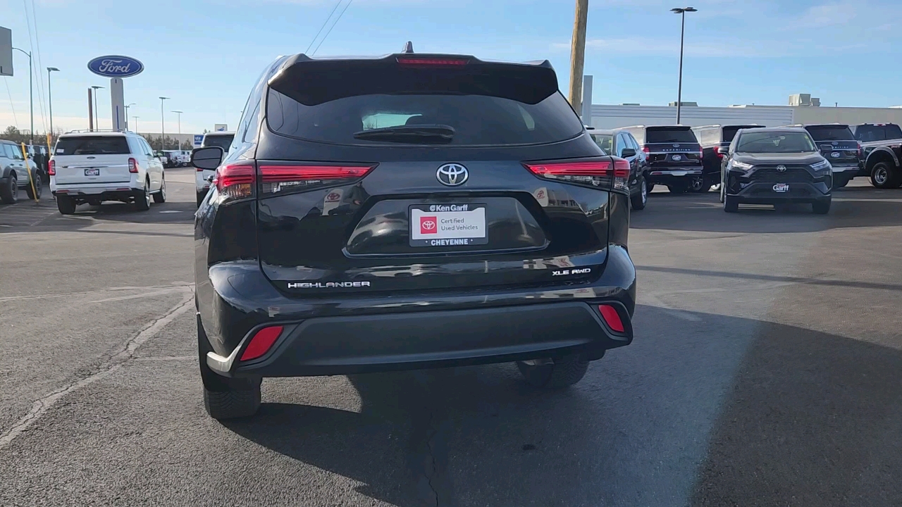 2023 Toyota Highlander XLE 4