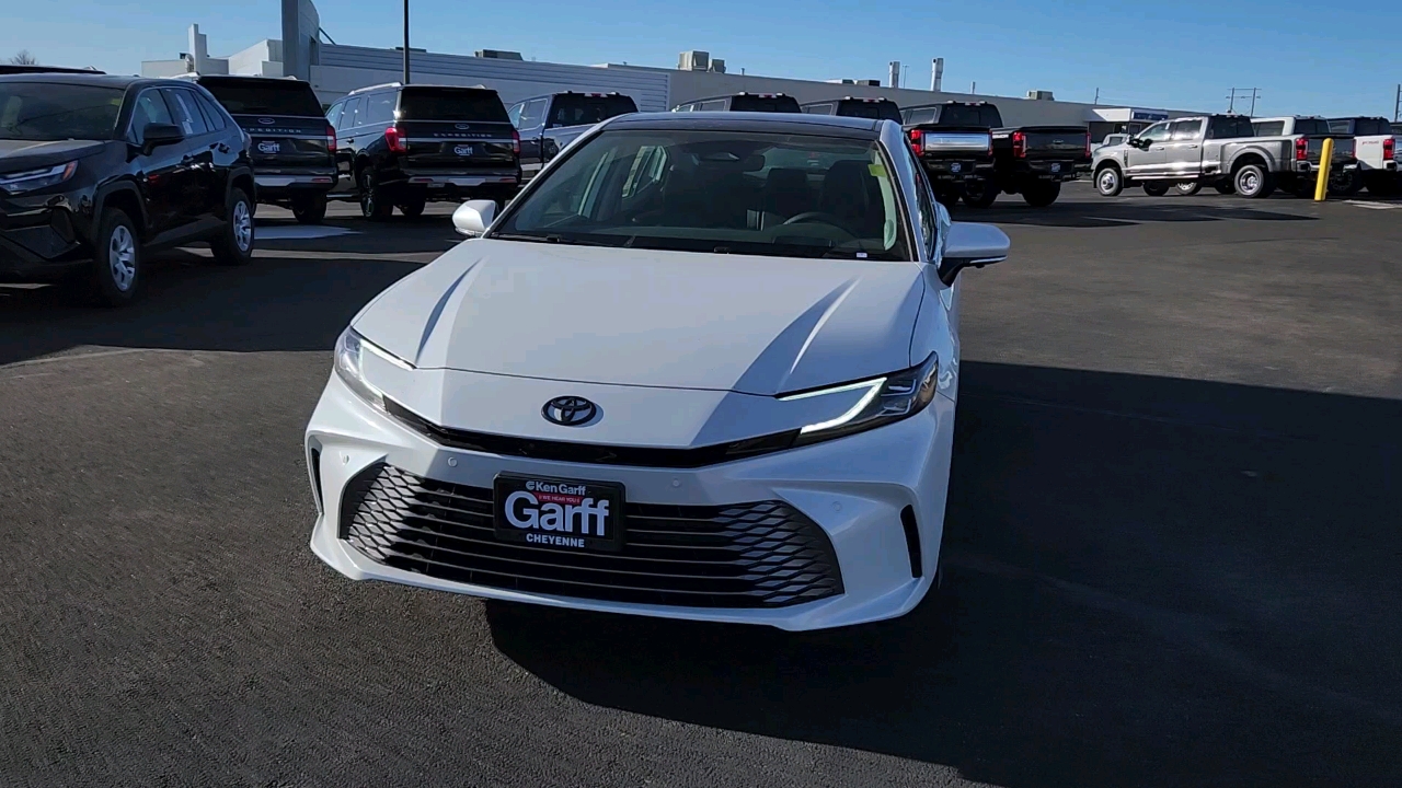 2025 Toyota Camry XLE 7