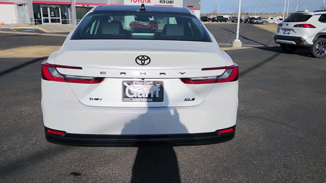 2025 Toyota Camry XLE 22