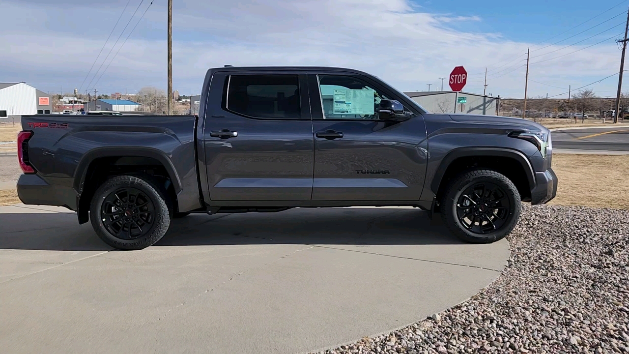 2025 Toyota Tundra 4WD Limited 6