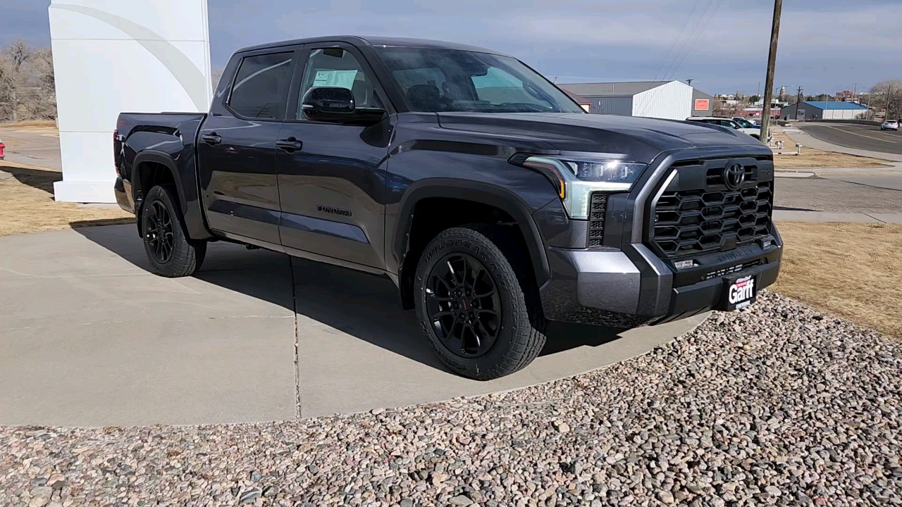 2025 Toyota Tundra 4WD Limited 7