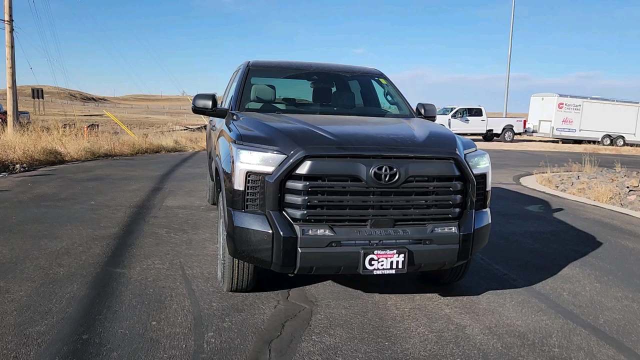 2025 Toyota Tundra 4WD SR5 7