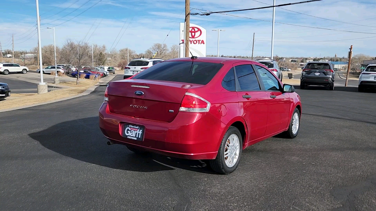 2011 Ford Focus SE 3