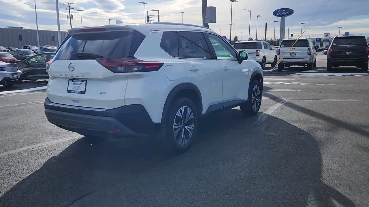 2021 Nissan Rogue SV 5