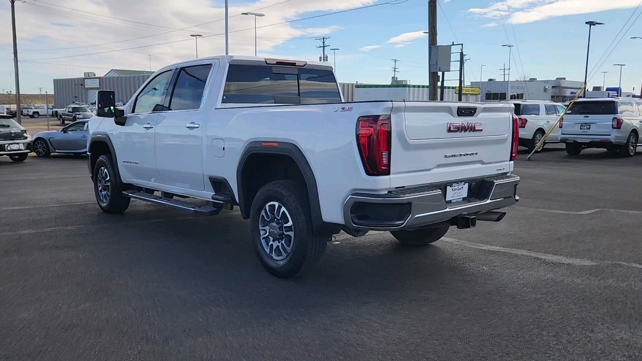 2021 GMC Sierra 2500HD SLT 3