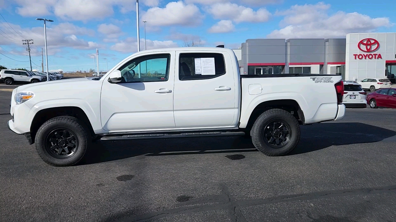 2023 Toyota Tacoma 4WD TRD Sport 2