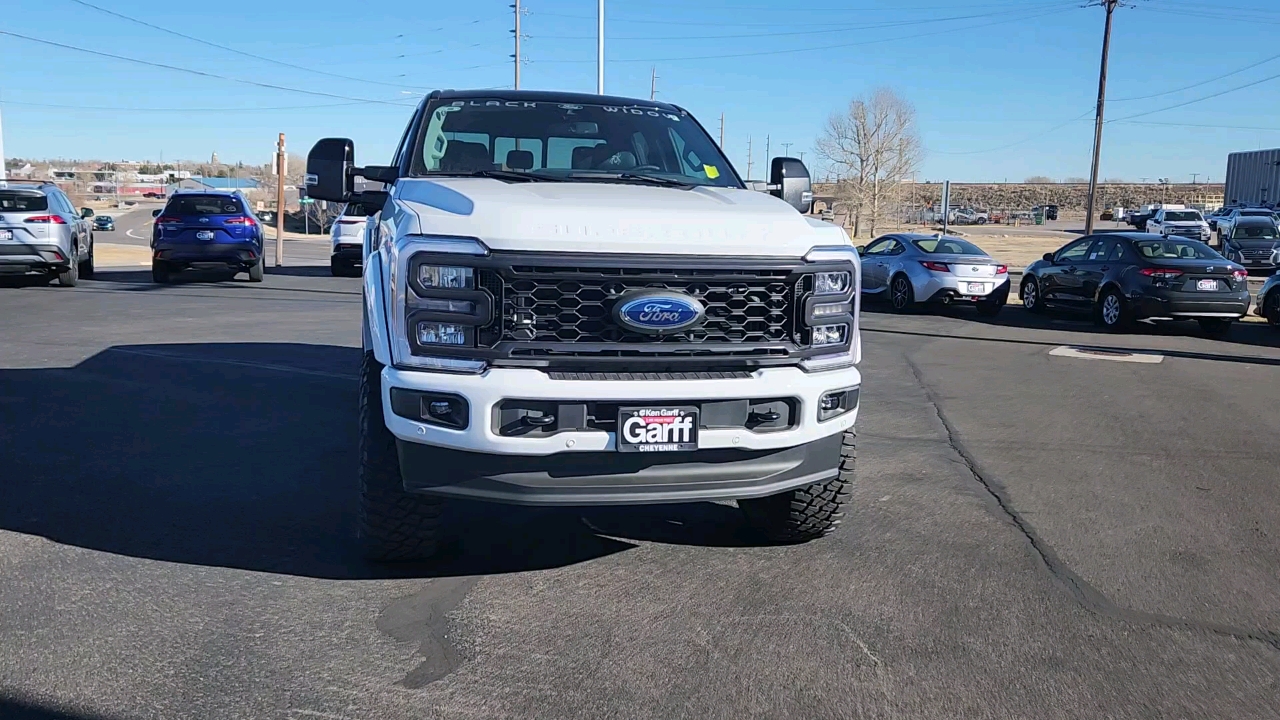 2024 Ford Super Duty F-250 SRW LARIAT 8