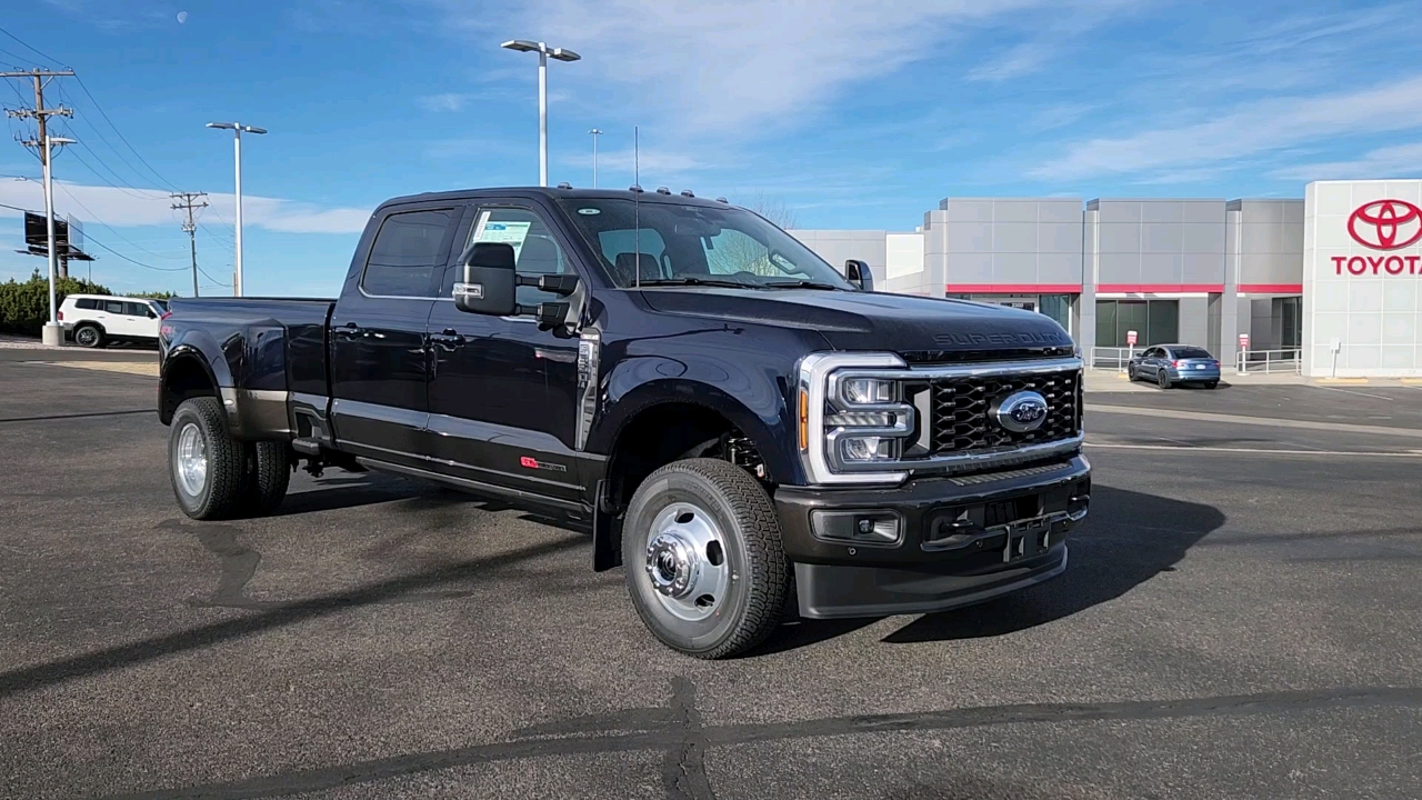 2024 Ford Super Duty F-350 DRW King Ranch 1