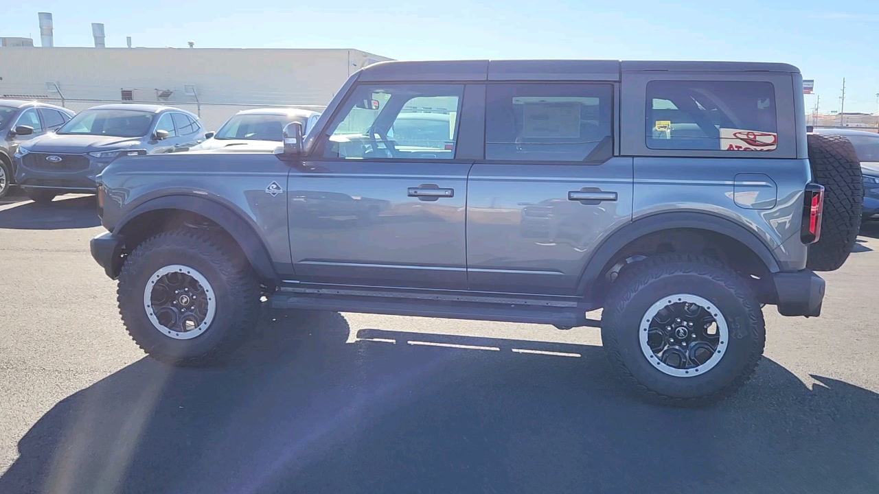 2024 Ford Bronco Outer Banks 5