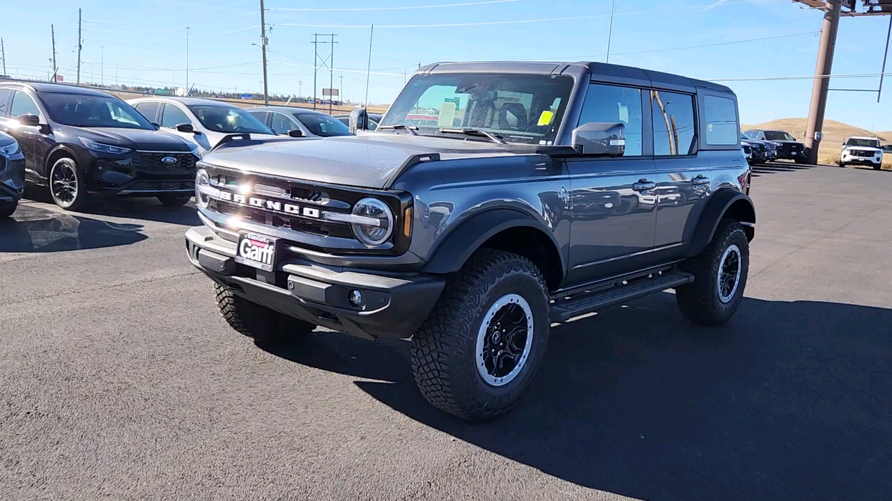 2024 Ford Bronco Outer Banks 6