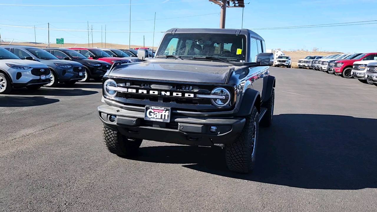 2024 Ford Bronco Outer Banks 7