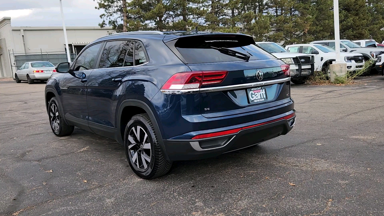 2021 Volkswagen Atlas Cross Sport 2.0T SE 4