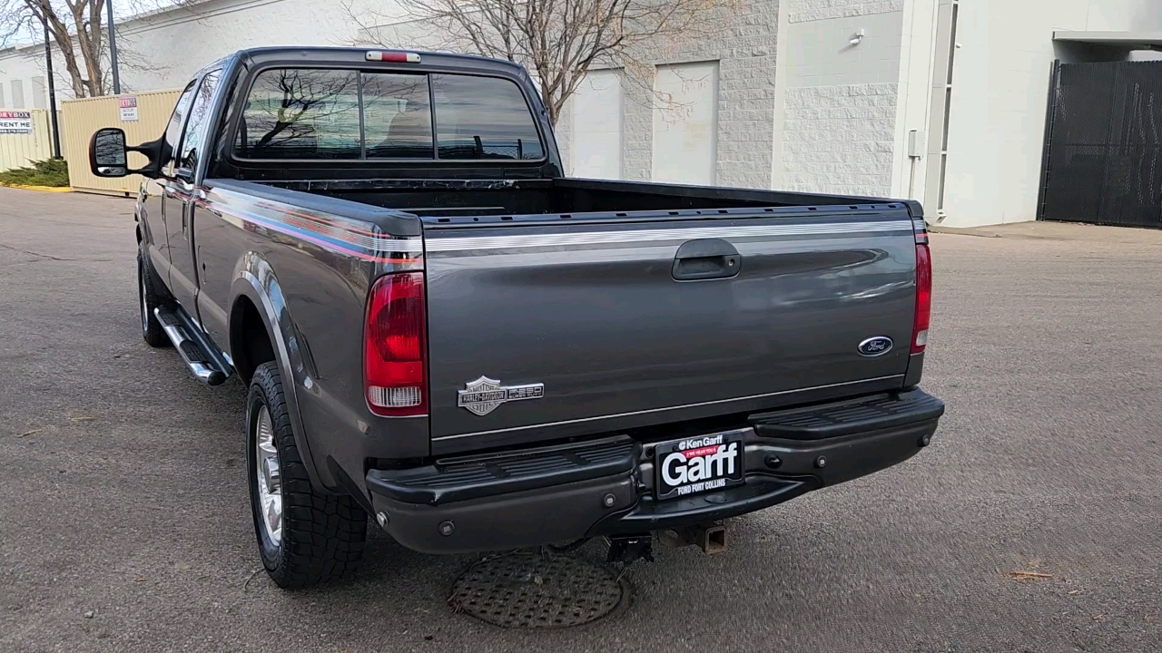 2004 Ford Super Duty F-250 Harley-Davidson 3