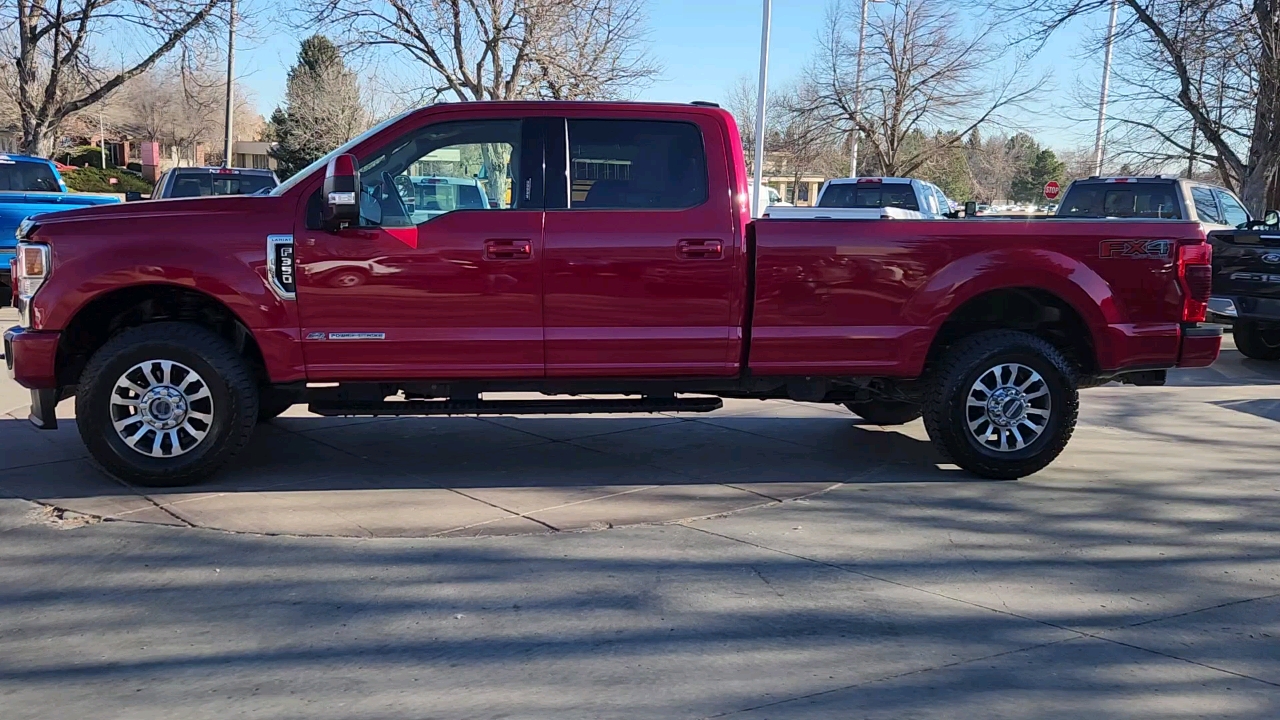 2022 Ford Super Duty F-350 SRW LARIAT 2