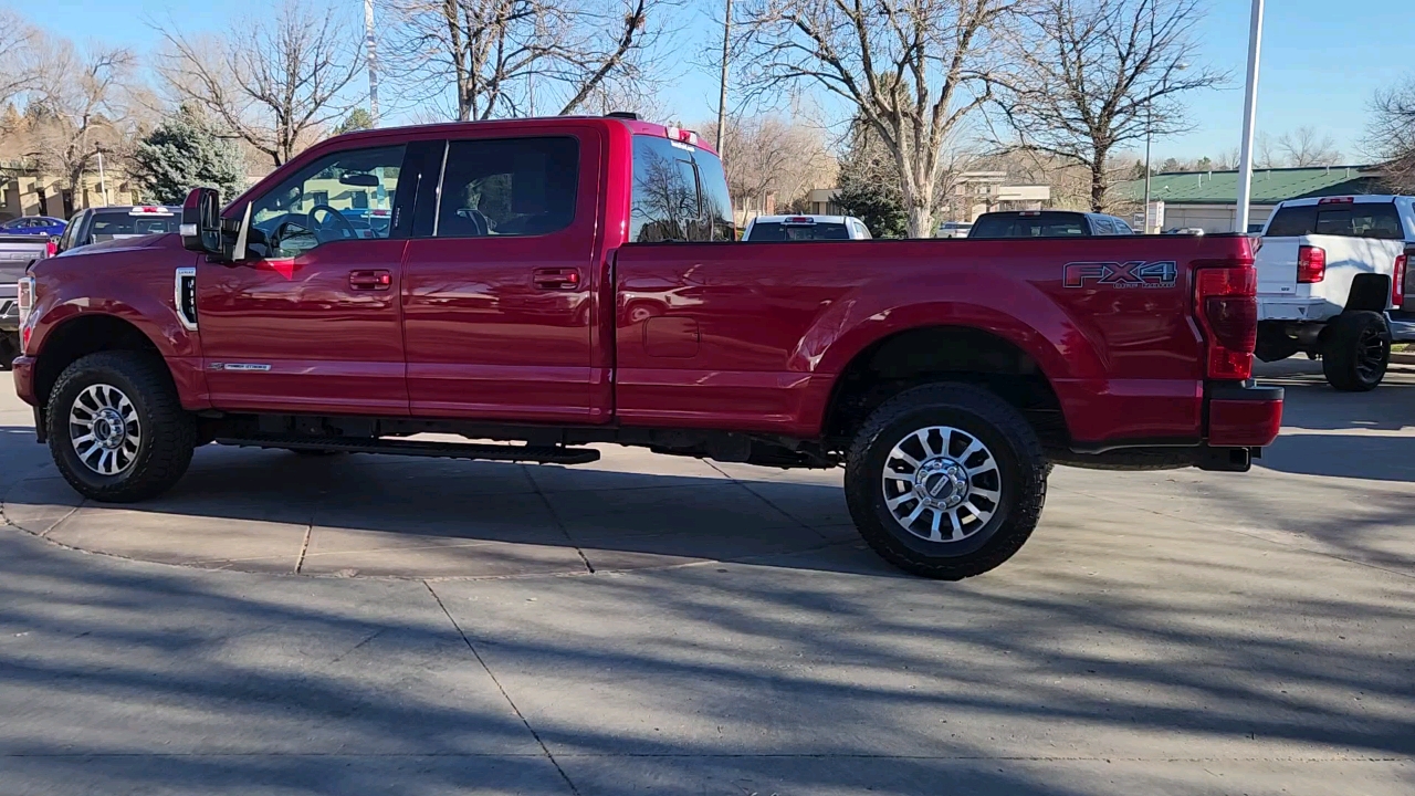 2022 Ford Super Duty F-350 SRW LARIAT 3