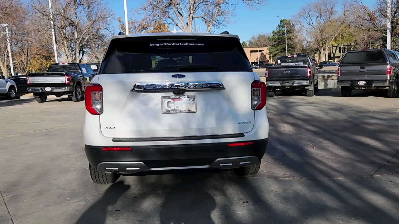 2021 Ford Explorer  6