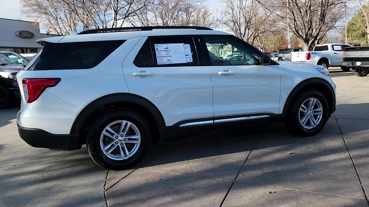 2021 Ford Explorer  8