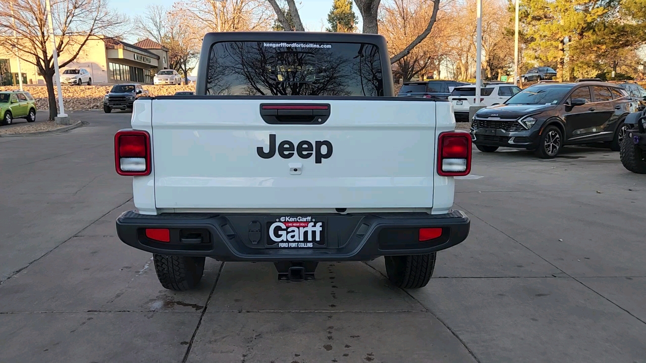 2022 Jeep Gladiator Sport 4