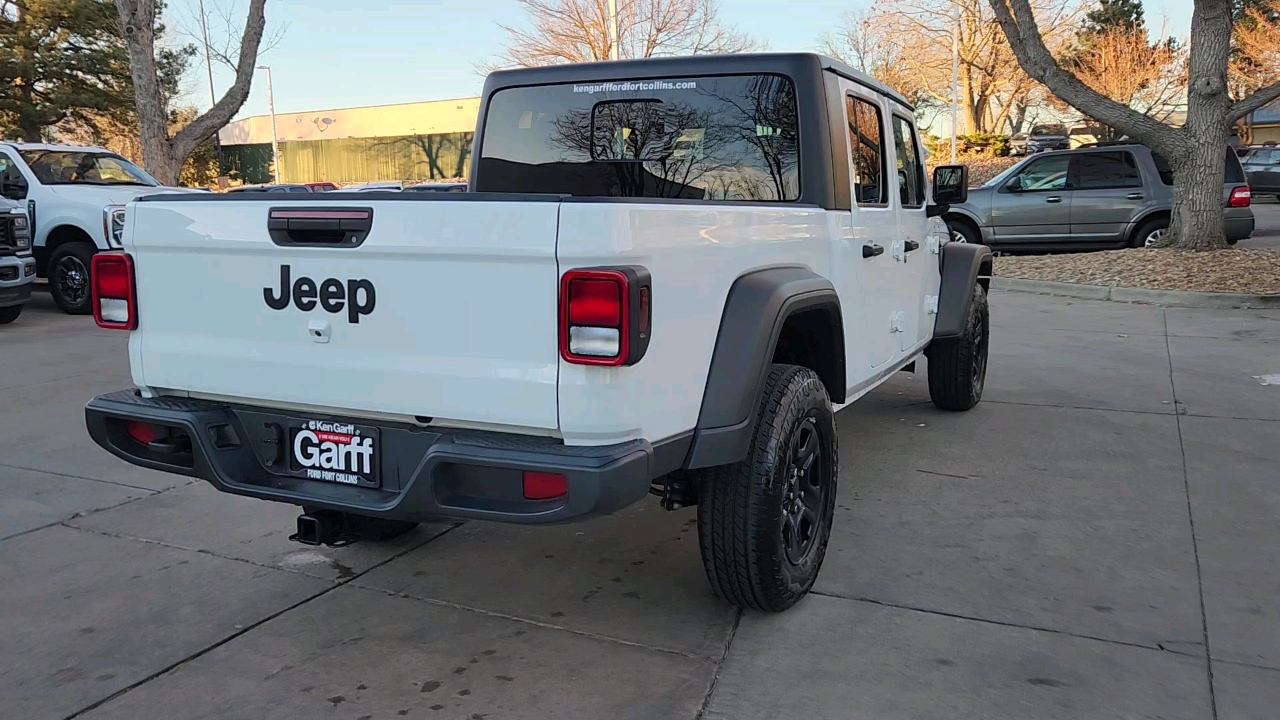 2022 Jeep Gladiator Sport 5