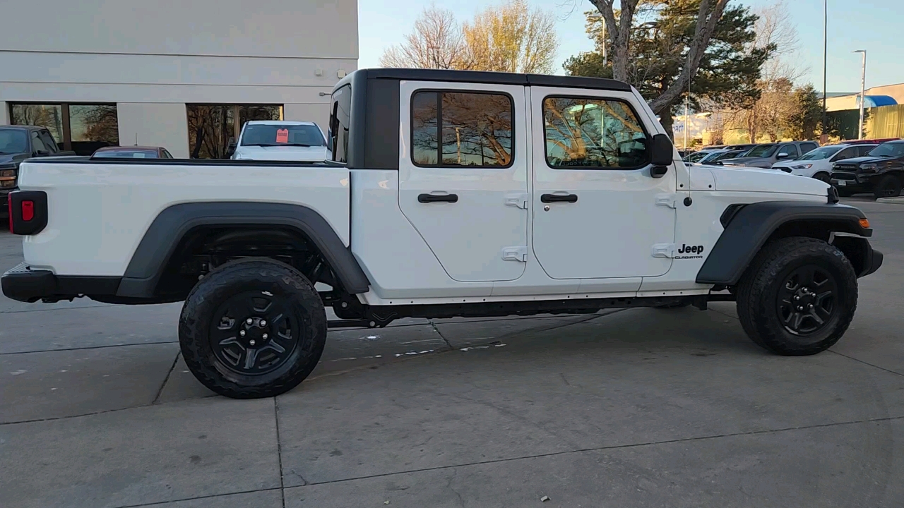 2022 Jeep Gladiator Sport 6