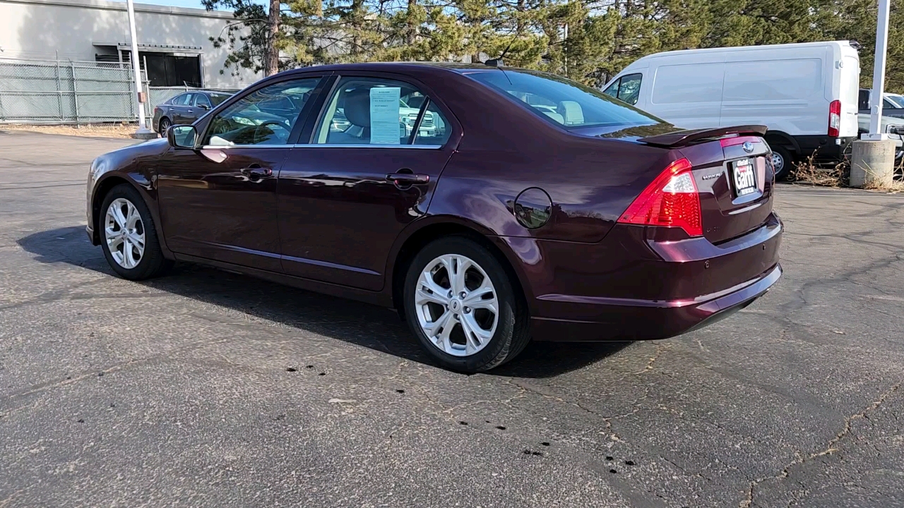 2012 Ford Fusion SE 3