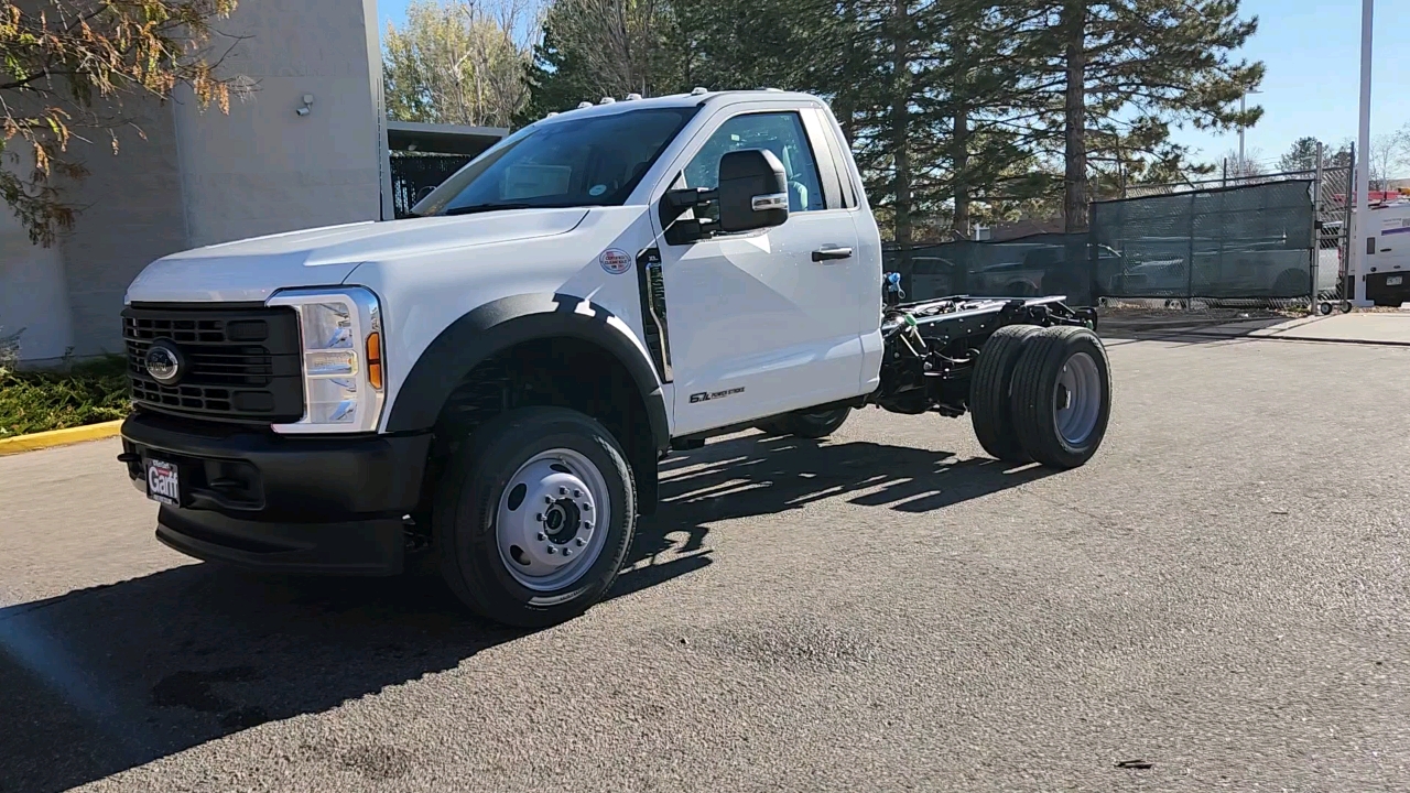 2024 Ford Super Duty F-550 DRW  1